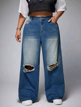 Jean roto en rodillas suelto