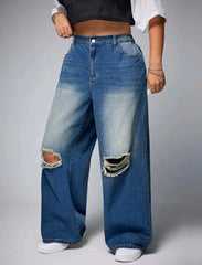 Jean roto en rodillas suelto