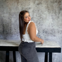Top corset blanco en ojalillo