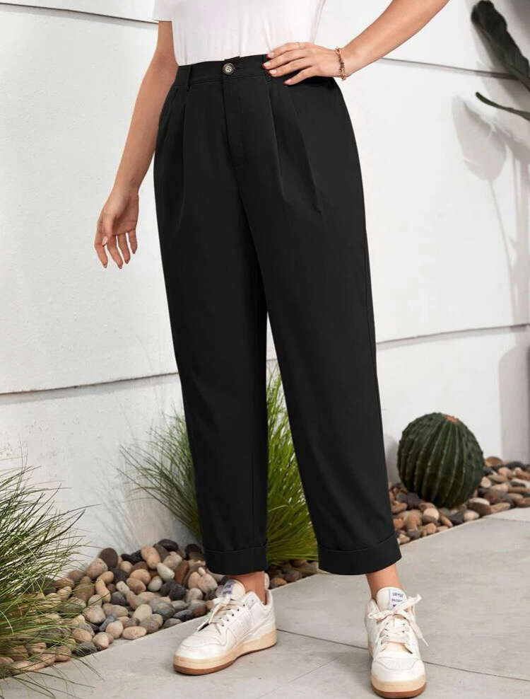 Pantalón con pliegues