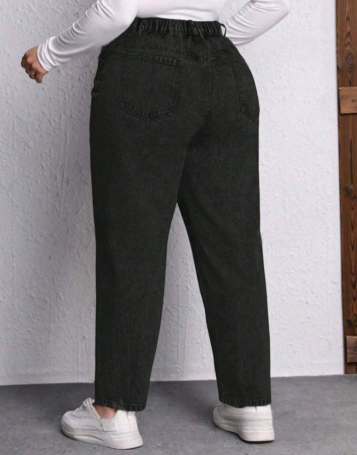 jean mom negro liso